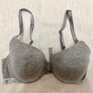 Victorias Secret T-Shirt Lightly Lined Demi - EUC - 32DD